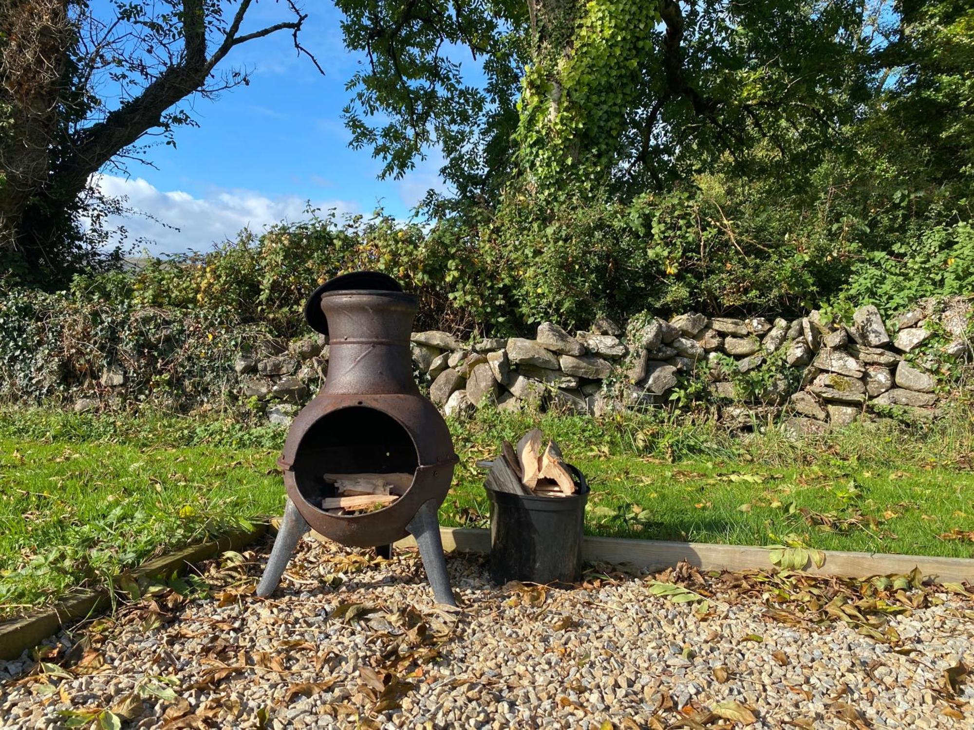 Luxury Glamping Dome With Views Of The Burren Boston Exterior foto